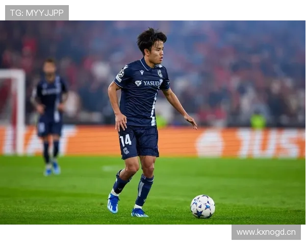 “对方后卫的威胁比费兰大”… “对方后卫的威胁比费兰大”…